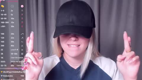 Darsi Anty online show from 09-27-25, 05:51