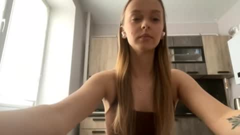 Angela online show from 01-10-26, 09:44