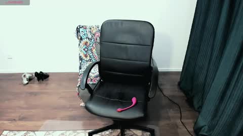 glow online show from 12-14-25, 03:50