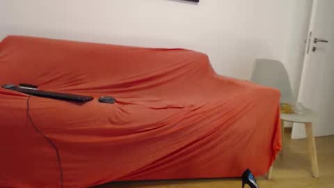 Angela Stingray online show from 11-13-25, 06:12