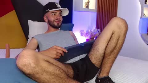 Angel online show from 03-20-26, 04:28