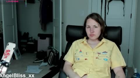 Angel online show from 06-15-26, 02:41
