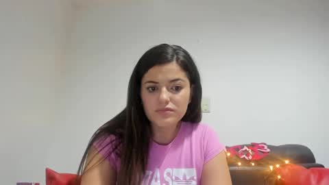 Snapshot of angelburning20 chatting on 02-14-25, 09:13 anita online show from 02-14-25, 09:13