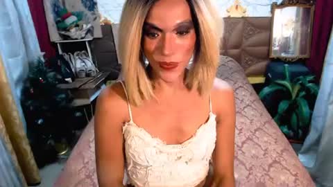 Snapshot of angeldark_satisfactionxxx chatting on 02-27-25, 10:04 ANGELDARK online show from 02-27-25, 10:04