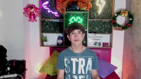 Snapshot of angeldust_19 chatting on 12-05-25, 03:37 Angel dust online show from 12-05-25, 03:37