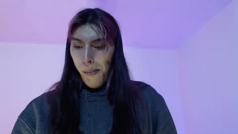 Snapshot of angele_johnson chatting on 10-11-25, 08:51 angele online show from 10-11-25, 08:51