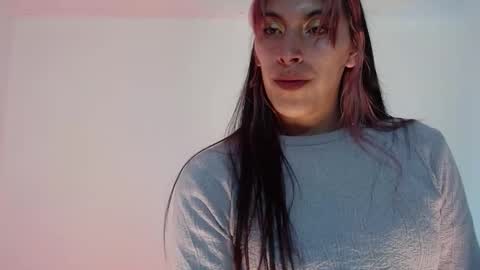 Snapshot of angele_johnson chatting on 10-26-25, 08:59 angele online show from 10-26-25, 08:59