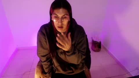 Snapshot of angele_johnson chatting on 03-14-26, 07:30 angele online show from 03-14-26, 07:30