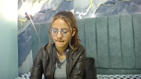 angel online show from 11-20-25, 04:40