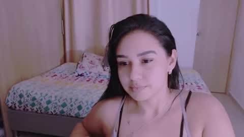 Snapshot of angeleslinda chatting on 12-17-24, 10:43 anastasia online show from 12-17-24, 10:43