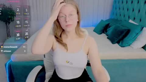 Snapshot of angeli_eyes chatting on 11-07-25, 03:56 Ksenia online show from 11-07-25, 03:56