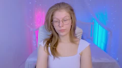 Snapshot of angeli_eyes chatting on 11-30-25, 03:38 Ksenia online show from 11-30-25, 03:38