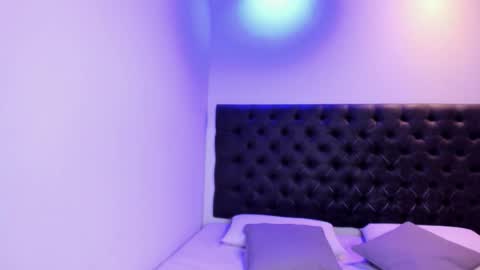 Angeli online show from 10-17-25, 11:02