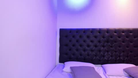 Angeli online show from 11-13-25, 10:58