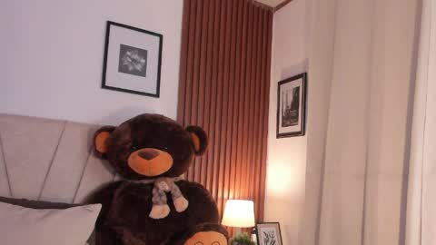 Carolina online show from 04-09-26, 01:49