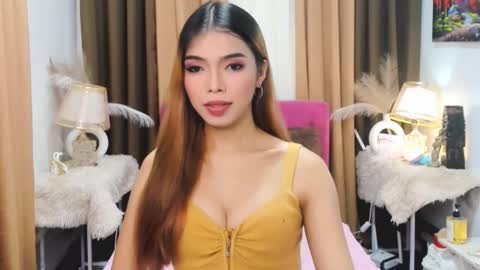 Snapshot of angelic076039 chatting on 11-05-25, 03:17 MISS PAU online show from 11-05-25, 03:17