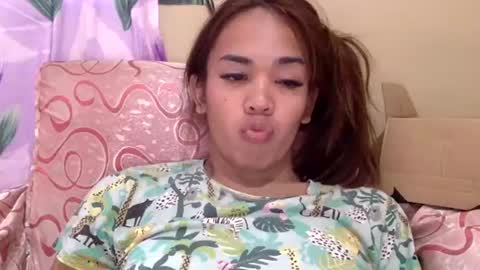 Yhanna online show from 12-31-24, 01:57