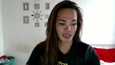 Yhanna online show from 02-25-25, 04:24