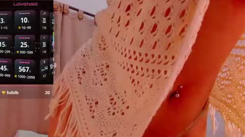 Snapshot of angelica_hot19 chatting on 07-11-26, 02:14 angelica_hot19 online show from 07-11-26, 02:14
