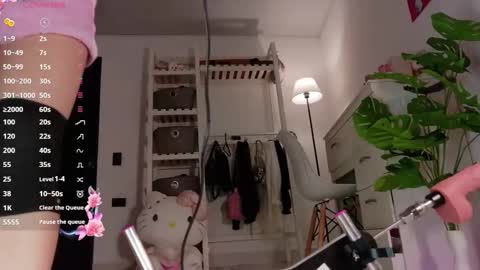 Snapshot of angelica_soft chatting on 11-09-25, 01:37 U can call me Angel online show from 11-09-25, 01:37