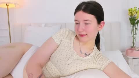 Angelic online show from 03-08-25, 05:59