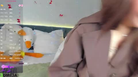 Angelika online show from 04-15-26, 01:23