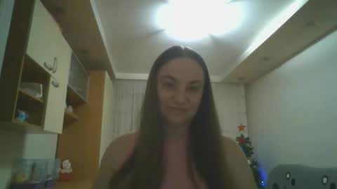 Snapshot of angelina_26 chatting on 12-20-25, 05:53 Angelina 26 online show from 12-20-25, 05:53