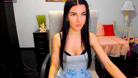 Angelina online show from 01-21-25, 01:54