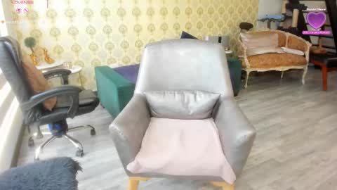 angelina_class_7 online show from 10-27-25, 02:43