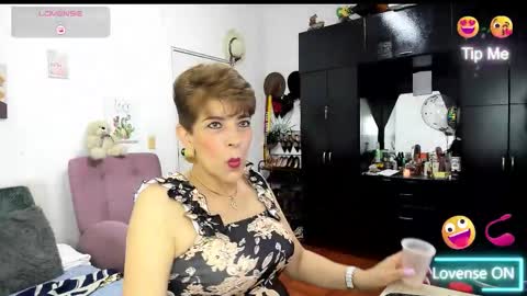 Angelina online show from 01-14-26, 10:14