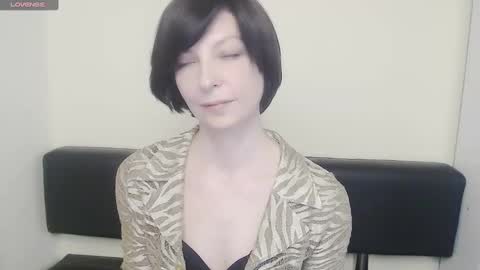 Angelina online show from 02-10-25, 10:53