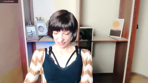 Angelina online show from 10-11-25, 06:56