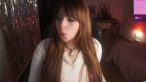 Snapshot of angelinanoangel chatting on 07-10-26, 03:44 angelina online show from 07-10-26, 03:44