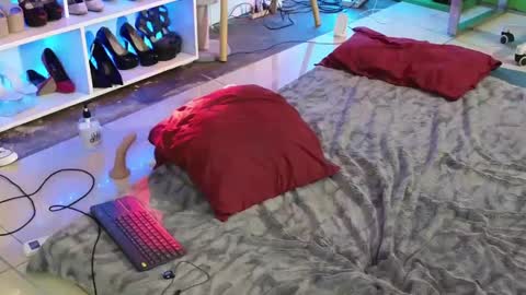 Angel online show from 03-02-25, 04:17