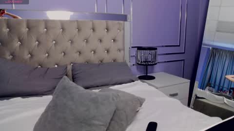 Angelina online show from 11-14-25, 08:02