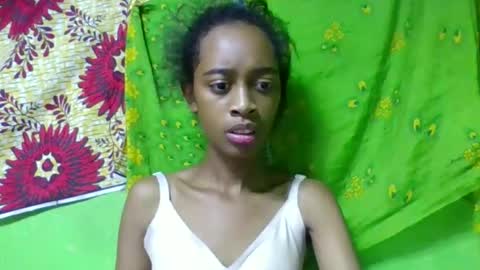 Snapshot of angeline221173 chatting on 05-04-26, 04:58 angeline221173 online show from 05-04-26, 04:58