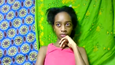 Snapshot of angeline221173 chatting on 05-13-26, 07:00 angeline221173 online show from 05-13-26, 07:00