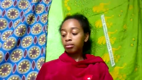Snapshot of angeline221173 chatting on 05-18-26, 04:07 angeline221173 online show from 05-18-26, 04:07