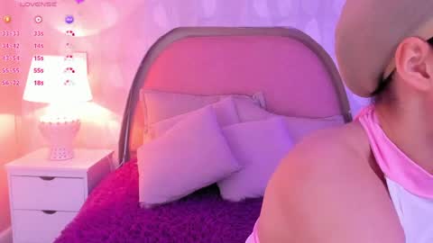 angeline online show from 05-04-26, 12:23