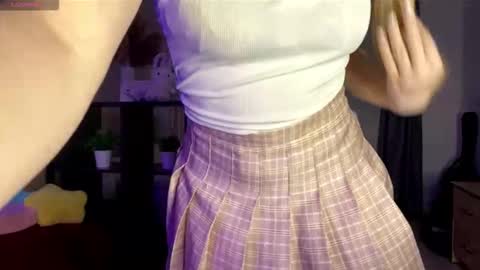 angelkissmee online show from 10-23-25, 03:22