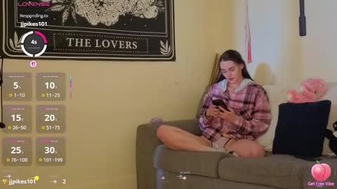 Snapshot of angelknight22 chatting on 10-26-25, 04:02 angelknight22 online show from 10-26-25, 04:02