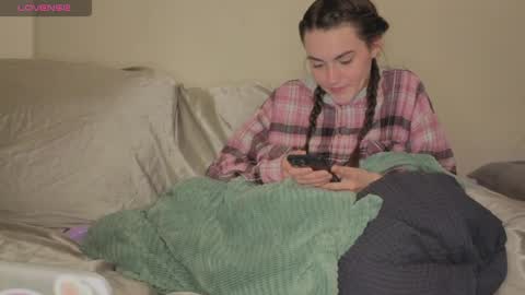 angelknight22 online show from 04-04-26, 02:36