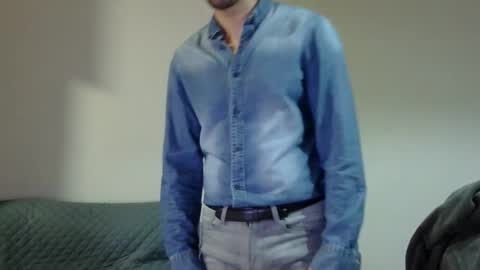 Snapshot of angell102890 chatting on 09-19-25, 08:31 angell102890 online show from 09-19-25, 08:31