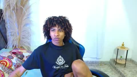 Angel online show from 05-26-26, 08:38
