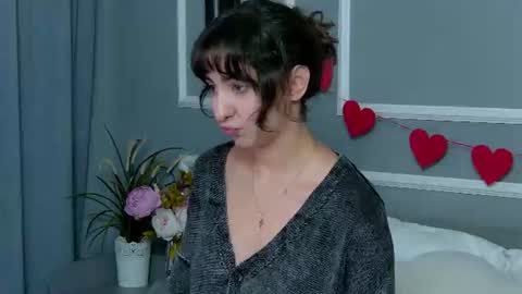 Snapshot of angellacox chatting on 06-25-26, 06:18 angellacox online show from 06-25-26, 06:18