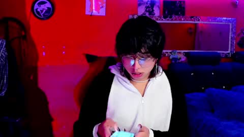 Angel  online show from 01-19-25, 04:54