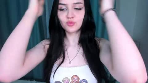 angellvee online show from 05-18-26, 08:58