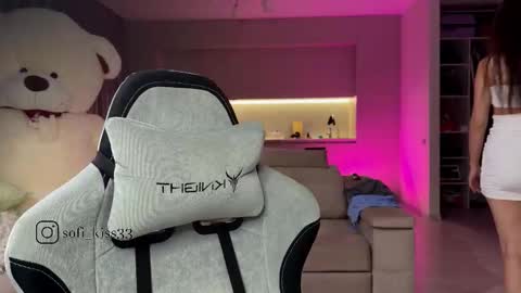 angelmi171 online show from 10-30-25, 07:14