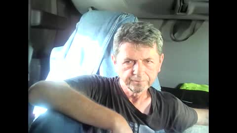 Snapshot of angelo888888 chatting on 09-13-25, 01:44 angelo888888 online show from 09-13-25, 01:44