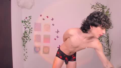 Angel online show from 09-18-25, 06:32